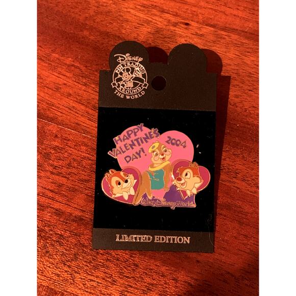 Valentine's Day 2004 Chip and Dale Clarice Limited Edition Disney Trading Pin - Picture 1 of 3
